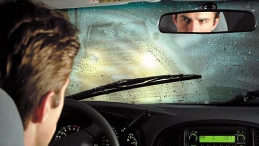 Hindari Melakukan Ini Saat Berkendara Dalam Hujan