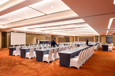 seminar meeting room holiday inn jakarta